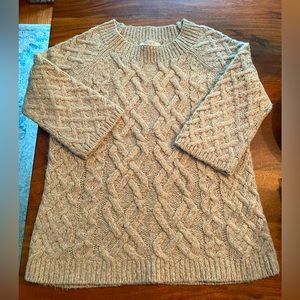 Loft three quarter sleeve sweater 🧤